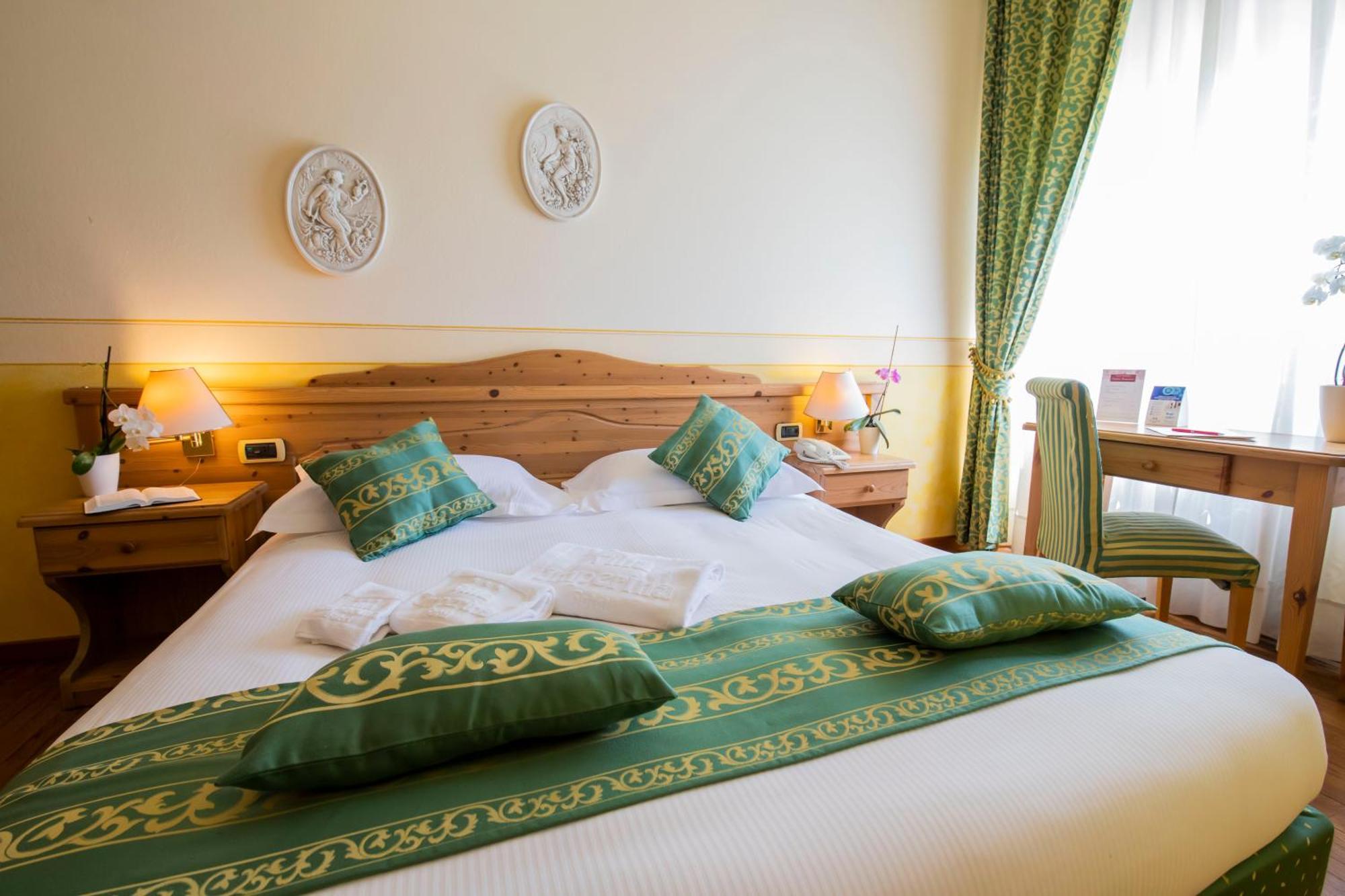 Hotel Villa Imperina Agordo Værelse billede