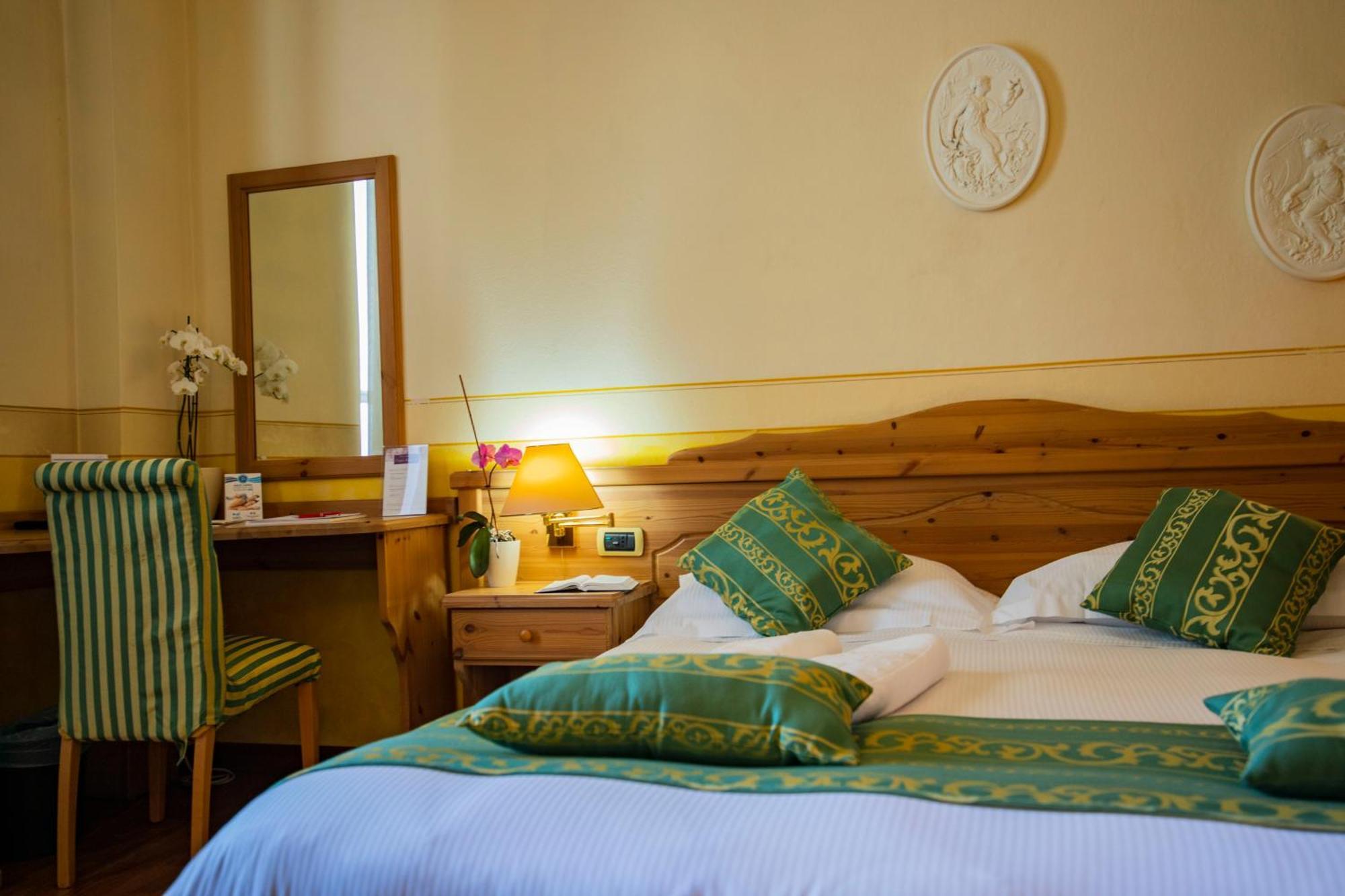 Hotel Villa Imperina Agordo Værelse billede